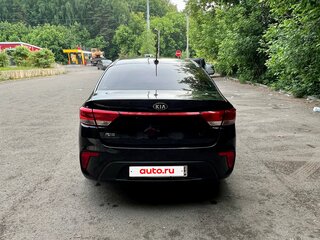 2018 Kia Rio IV, чёрный, 1050000 рублей, вид 3