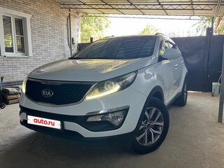 2015 Kia Sportage III Рестайлинг, белый, 1750000 рублей, вид 3