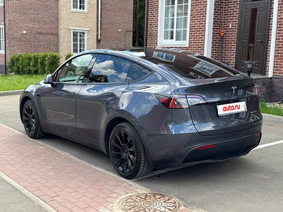 2022 Tesla Model Y Long Range Dual Motor I, серый, 4750000 рублей - вид 6