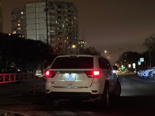 2012 Jeep Grand Cherokee IV (WK2), белый, 1650000 рублей, вид 2