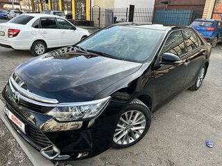 2016 Toyota Camry VII (XV50) Рестайлинг, чёрный, 2550000 рублей, вид 1
