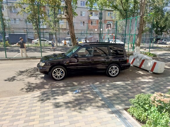 1998 Subaru Forester I, чёрный, 800000 рублей - вид 1