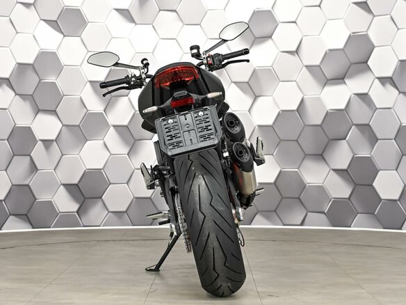 2024 Ducati Monster 937, серый, 1277000 рублей - вид 5