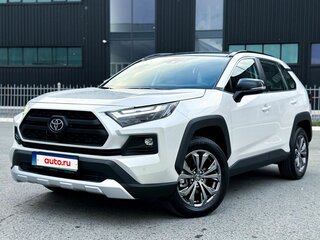 2024 Toyota RAV4 V (XA50), белый, 4150000 рублей, вид 1