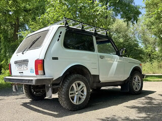 2010 Lada (ВАЗ) 2121 (4x4) I Рестайлинг, белый, 450000 рублей, вид 2