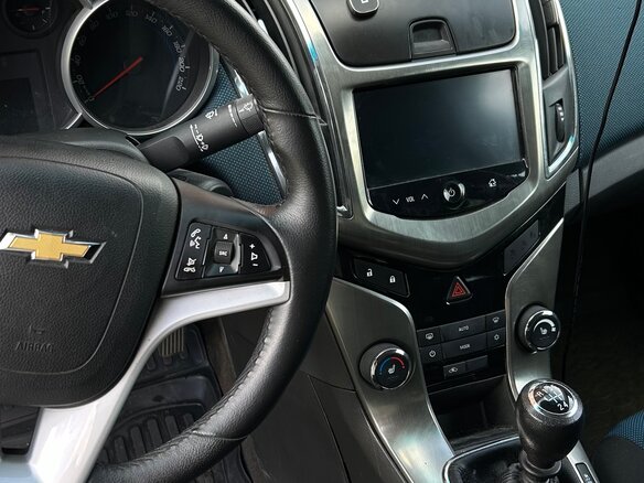 2014 Chevrolet Cruze I Рестайлинг, белый, 750000 рублей - вид 15