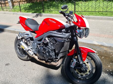 2011 Triumph Speed Triple, красный, 550000 рублей, вид 3