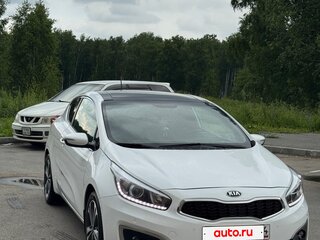 2016 Kia Ceed II Рестайлинг, белый, 1500000 рублей, вид 3