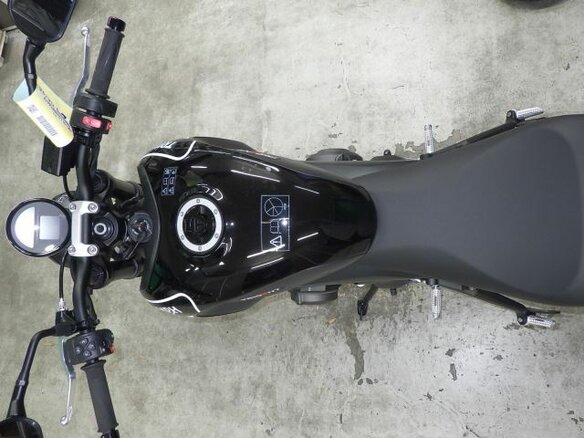 2024 Triumph Trident 660, чёрный, 1100000 рублей - вид 8