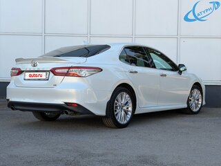 2019 Toyota Camry VIII (XV70), белый, 2570000 рублей, вид 5