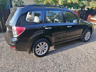 2011 Subaru Forester III Рестайлинг, чёрный, 1600000 рублей, вид 3