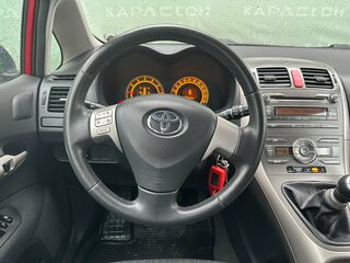 2008 Toyota Auris I, красный, 709000 рублей, вид 5
