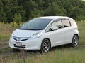 2010 Honda Fit Hybrid II, белый