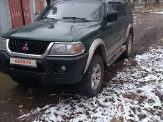 2000 Mitsubishi Montero Sport I, зелёный, 800000 рублей, вид 1