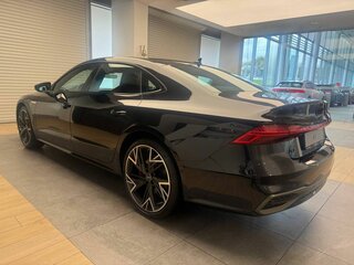 2026 Audi A7 L 45 TFSI II (4K), чёрный, 7190000 рублей, вид 3