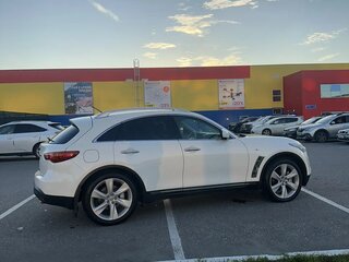 2011 Infiniti FX37 II (S51) Рестайлинг, белый, 2500000 рублей, вид 3