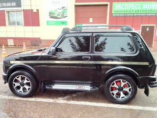 2021 Lada (ВАЗ) 2121 (4x4) Urban I Рестайлинг (2020), чёрный, 1100000 рублей, вид 4