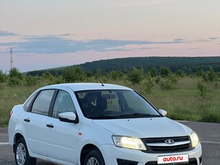 2013 Lada (ВАЗ) Granta I, белый, 240000 рублей, вид 3