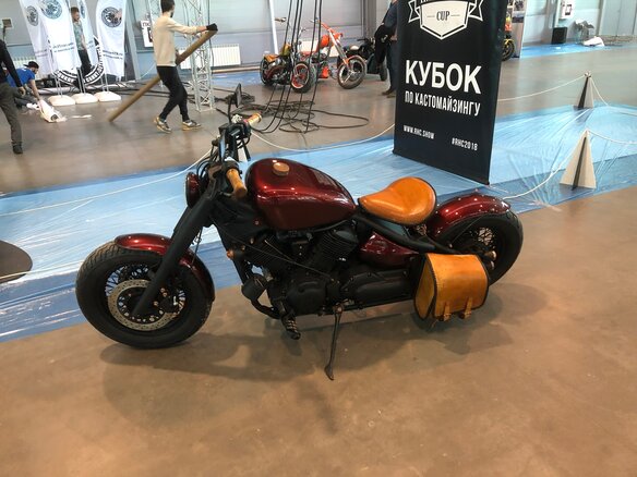 2006 Yamaha XVS1100, красный, 550000 рублей - вид 8