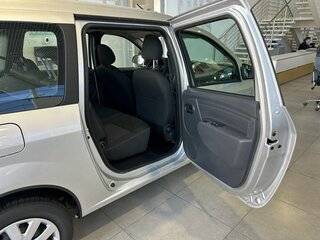 2026 Lada (ВАЗ) Largus I Рестайлинг, серебристый, 1689930 рублей, вид 5
