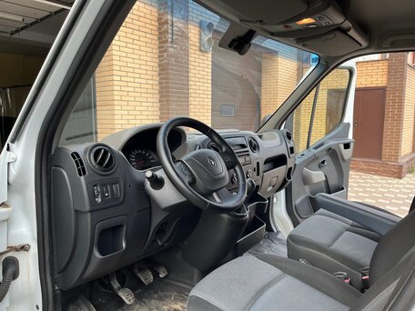 2015 Renault Master, белый, 1900000 рублей, вид 3