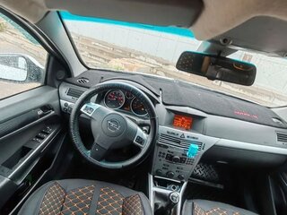 2011 Opel Astra H Рестайлинг, белый, 300000 рублей, вид 5