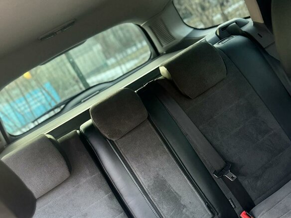2010 Ford Focus II Рестайлинг, чёрный, 580000 рублей - вид 16