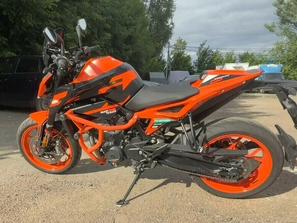 2022 KTM 890 Duke GP, оранжевый, 980000 рублей - вид 12