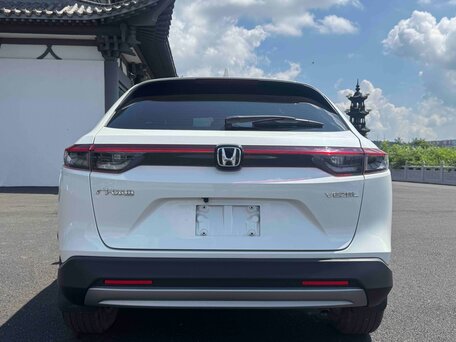2023 Honda Vezel II, белый, 1990000 рублей, вид 5