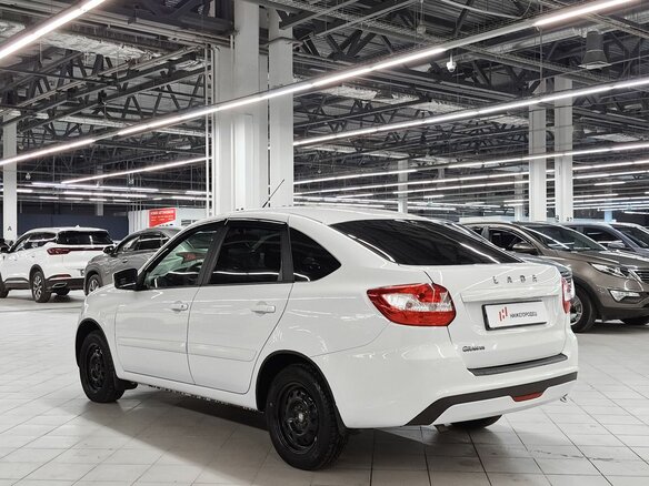 2023 Lada (ВАЗ) Granta I Рестайлинг, белый, 709000 рублей - вид 4