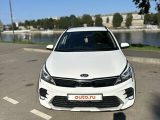 2021 Kia Rio X IV Рестайлинг, белый, 1900000 рублей, вид 1