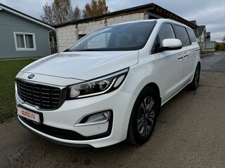 2019 Kia Carnival III, белый, 3500000 рублей, вид 1
