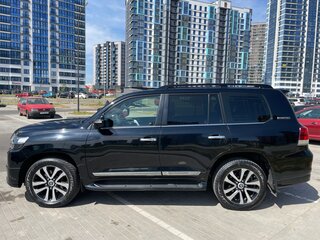 2019 Toyota Land Cruiser 200 Series Рестайлинг 2, чёрный, 9800000 рублей, вид 2