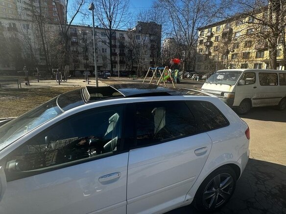 2010 Audi A3 II (8P) Рестайлинг 2, белый, 900000 рублей - вид 14