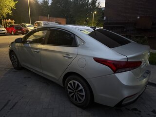 2018 Hyundai Solaris II, бежевый, 760000 рублей, вид 5