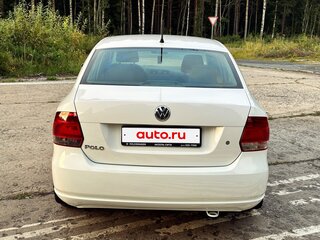2013 Volkswagen Polo V, белый, 550000 рублей, вид 4