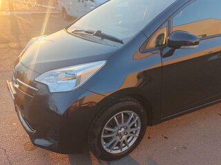 2011 Toyota Ractis II, чёрный, 780000 рублей, вид 2