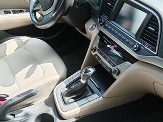 2017 Hyundai Elantra VI (AD), чёрный, 1550000 рублей, вид 5