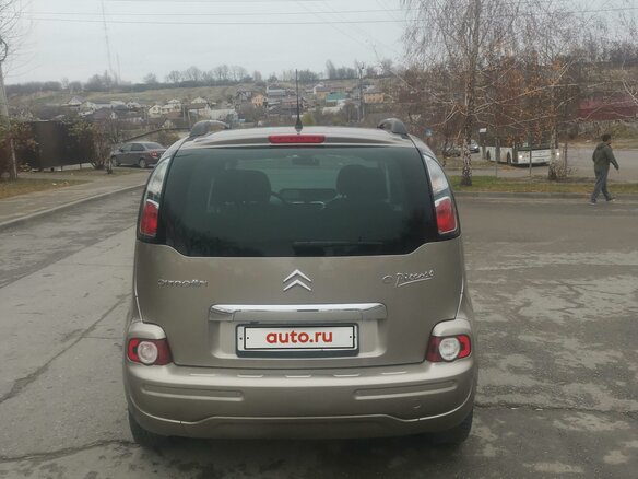 2010 Citroen C3 Picasso I, золотистый, 590000 рублей - вид 4