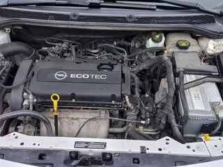 2013 Opel Astra J Рестайлинг, белый, 900000 рублей, вид 3