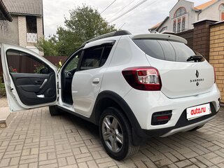 2021 Renault Sandero Stepway II Рестайлинг, белый, 1500000 рублей, вид 2