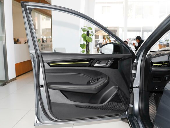 2023 Roewe i5 I Рестайлинг, серый - вид 32