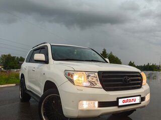2010 Toyota Land Cruiser 200 Series, белый, 3350000 рублей, вид 1