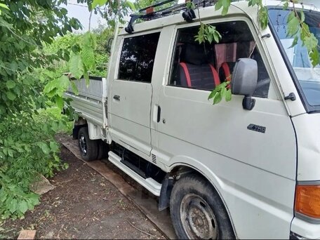 1996 Mazda Bongo, белый, 750000 рублей, вид 4