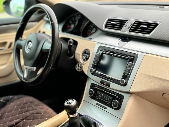 2011 Volkswagen Passat CC I, чёрный, 1250000 рублей - вид 8