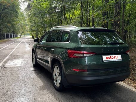 2021 Skoda Kodiaq I, зелёный, 3200000 рублей, вид 2