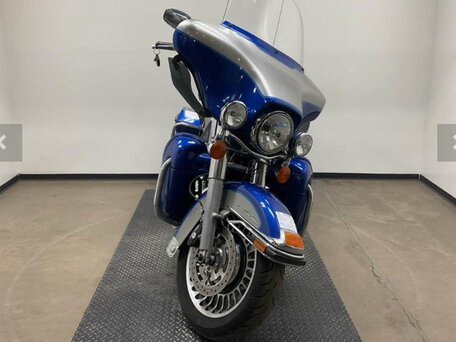 2009 Harley-Davidson Electra Glide, синий, 580000 рублей, вид 3