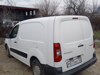 2011 Peugeot Partner II, белый, 800000 рублей, вид 2