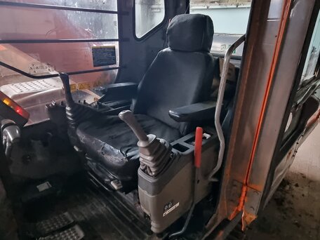 2011 Hitachi ZX200, 3000000 рублей, вид 4