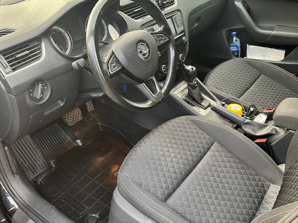 2017 Skoda Octavia III (A7) Рестайлинг, чёрный, 1480000 рублей - вид 7
